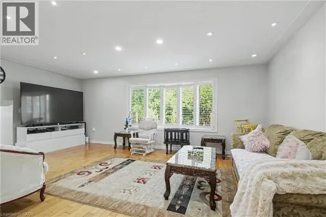 326 Manchester Road Kitchener ON N2B 1A4