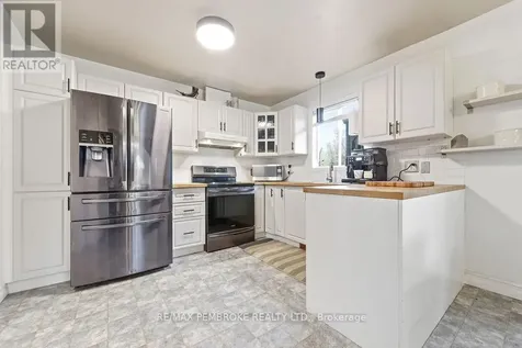 66 Woodland Crescent Petawawa ON K8H 3M1