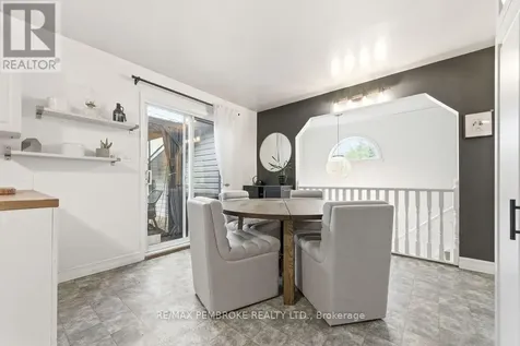 66 Woodland Crescent Petawawa ON K8H 3M1