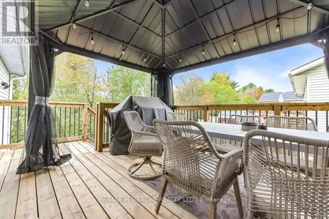 66 Woodland Crescent Petawawa ON K8H 3M1