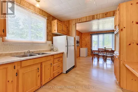 89A Lake Lapinskie Lane Madawaska Valley ON K0J 2N0
