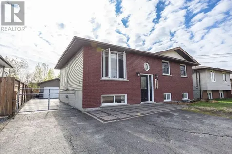 4460 Frost Avenue Hanmer ON P3P 1C5
