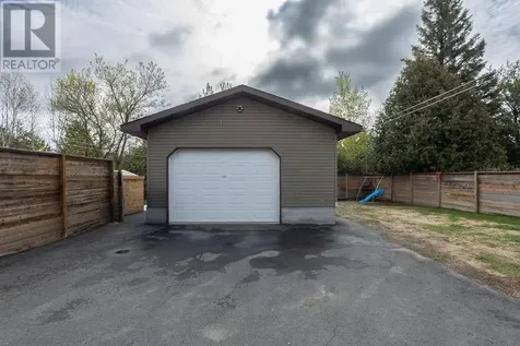 4460 Frost Avenue Hanmer ON P3P 1C5