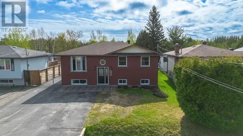 4460 Frost Avenue Hanmer ON P3P 1C5