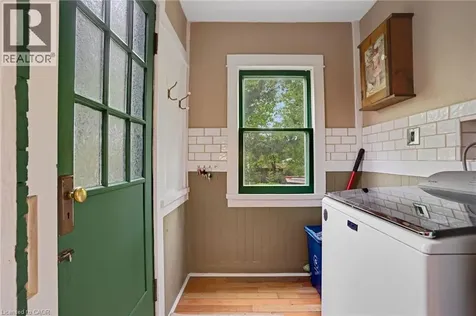 339 Greenfield Avenue Kitchener ON N2C 1E2