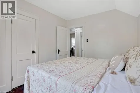339 Greenfield Avenue Kitchener ON N2C 1E2