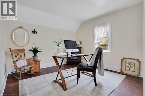 339 Greenfield Avenue Kitchener ON N2C 1E2