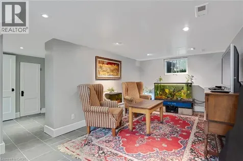 339 Greenfield Avenue Kitchener ON N2C 1E2