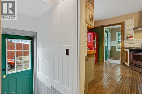 339 Greenfield Avenue Kitchener ON N2C 1E2