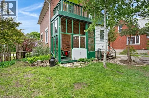 339 Greenfield Avenue Kitchener ON N2C 1E2