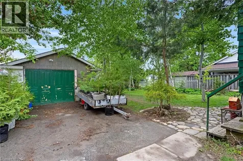339 Greenfield Avenue Kitchener ON N2C 1E2