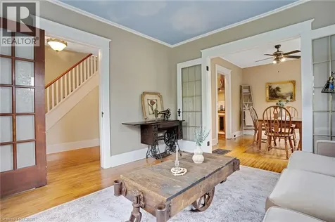 339 Greenfield Avenue Kitchener ON N2C 1E2