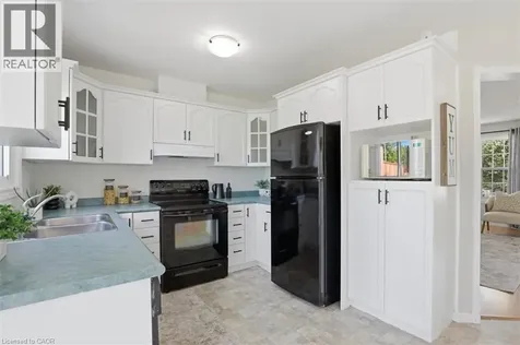 30 Bristow Creek Drive Elmira ON N3B 3K6