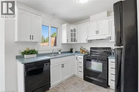 30 Bristow Creek Drive Elmira ON N3B 3K6