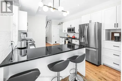 93 James Street Ottawa ON K1R 5M2