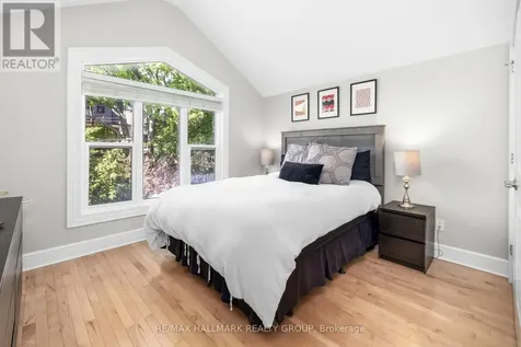93 James Street Ottawa ON K1R 5M2