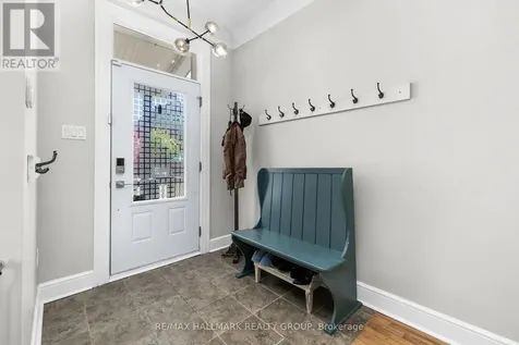 93 James Street Ottawa ON K1R 5M2