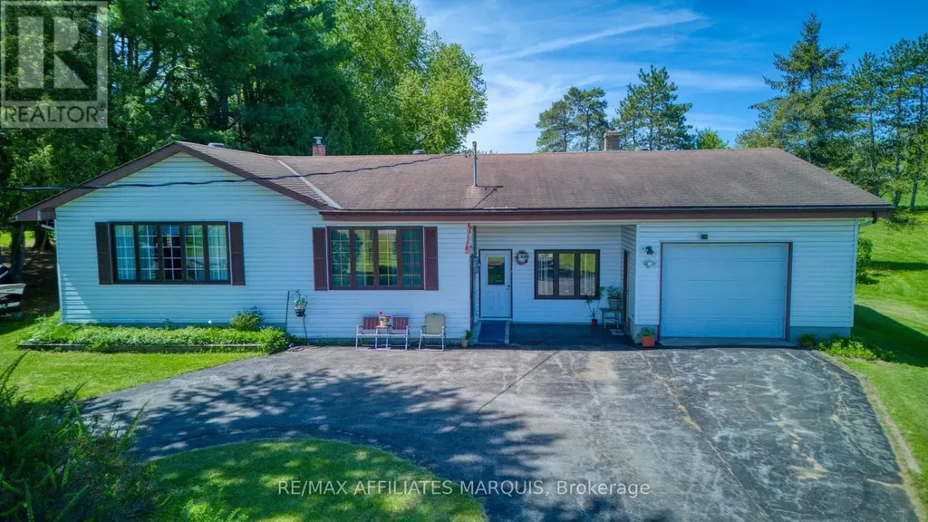 9851 Highway 42 Highway Rideau Lakes ON K0G 1X0