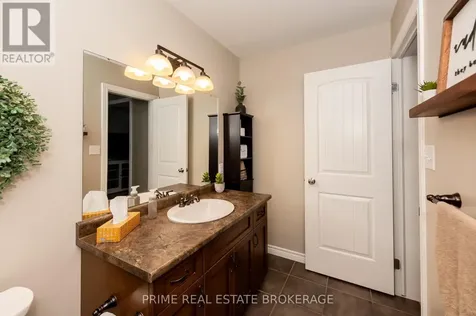 64 Lake Margaret Trail St. Thomas ON N5R 6K5