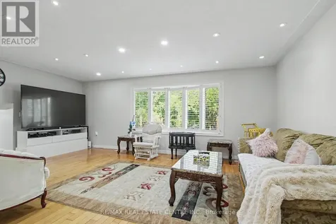 326 Manchester Road Kitchener ON N2B 1A4