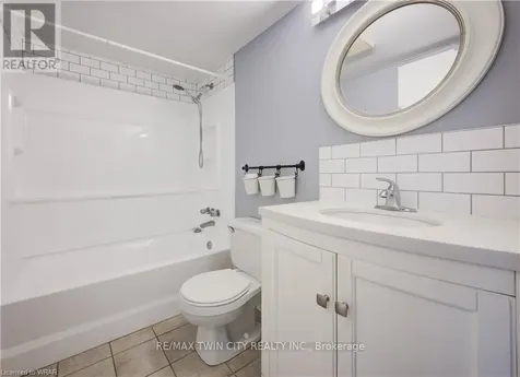 3227 King Street East Kitchener ON N2A 3Z9
