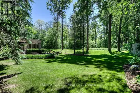 3227 King Street East Kitchener ON N2A 3Z9