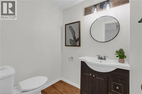 4 Parkside Crescent Angus ON L0M 1B3