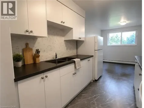 15 Mowat Boulevard Kitchener ON N2E 1J1