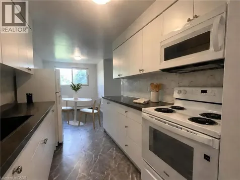 15 Mowat Boulevard Kitchener ON N2E 1J1