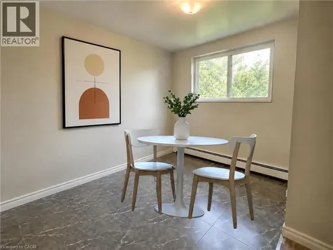 15 Mowat Boulevard Kitchener ON N2E 1J1