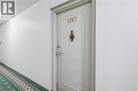 225 Harvard Place Waterloo ON N2J 4H4