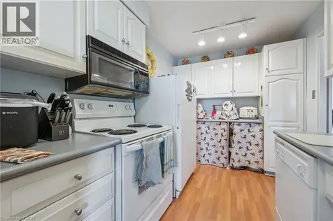 225 Harvard Place Waterloo ON N2J 4H4