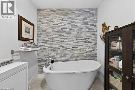 393 Marshagan Road Dunnville ON N1A 2W2