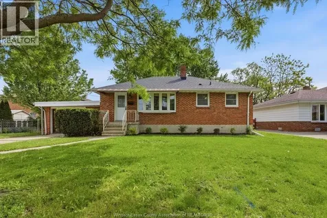 826 Watson Avenue Windsor ON N8S 3S8