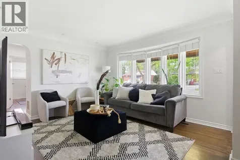 826 Watson Avenue Windsor ON N8S 3S8