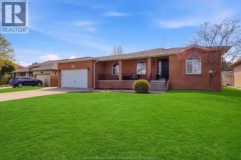 12311 Vickery Lane Tecumseh ON N9K 1B5