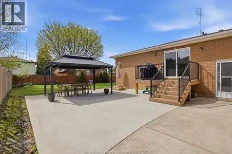 12311 Vickery Lane Tecumseh ON N9K 1B5
