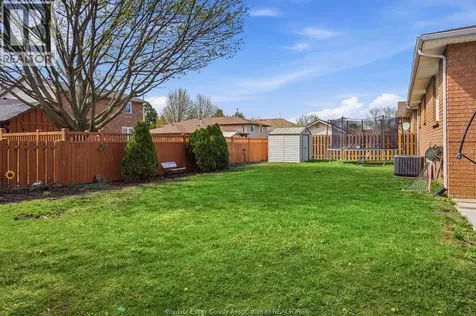12311 Vickery Lane Tecumseh ON N9K 1B5