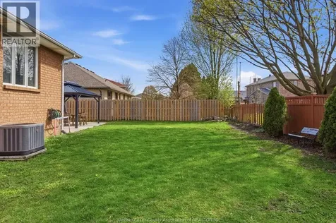 12311 Vickery Lane Tecumseh ON N9K 1B5