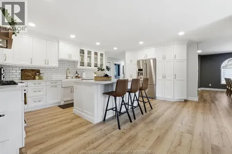12311 Vickery Lane Tecumseh ON N9K 1B5