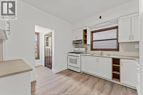 855 Hall Avenue Windsor ON N9A 2M2