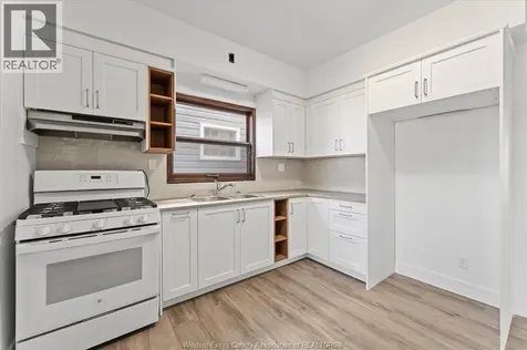855 Hall Avenue Windsor ON N9A 2M2