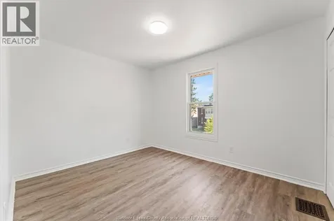 855 Hall Avenue Windsor ON N9A 2M2