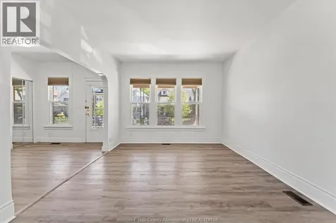 855 Hall Avenue Windsor ON N9A 2M2