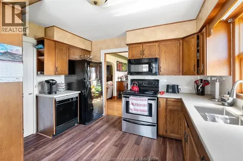 2347 Windermere Road Windsor ON N8W 2T1
