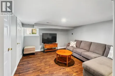 2347 Windermere Road Windsor ON N8W 2T1
