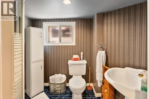 2347 Windermere Road Windsor ON N8W 2T1