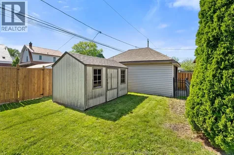 2347 Windermere Road Windsor ON N8W 2T1