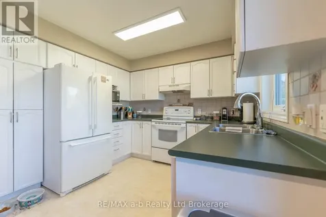 23 Armstrong Drive Tillsonburg ON N4G 5T3