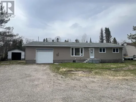 45 Aspendale Dr W Marathon ON P0T 2E0